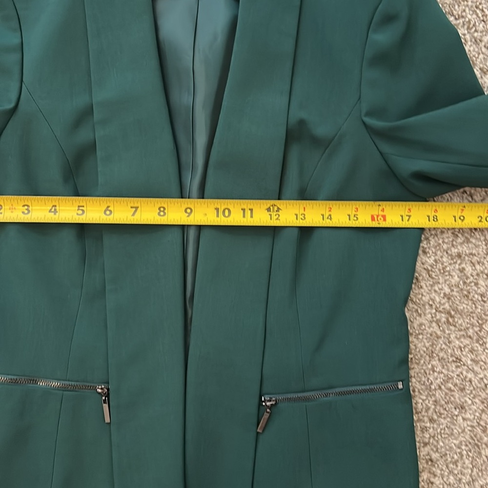 Black Label by Evan Picone Green Blazer & Skirt Suit Set - Picture 4 of 11